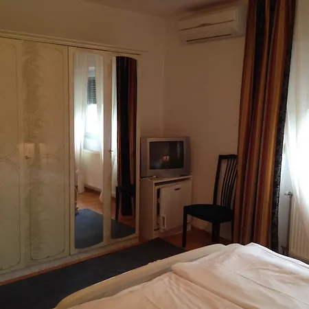 Juhasz Fogado Bed and Breakfast